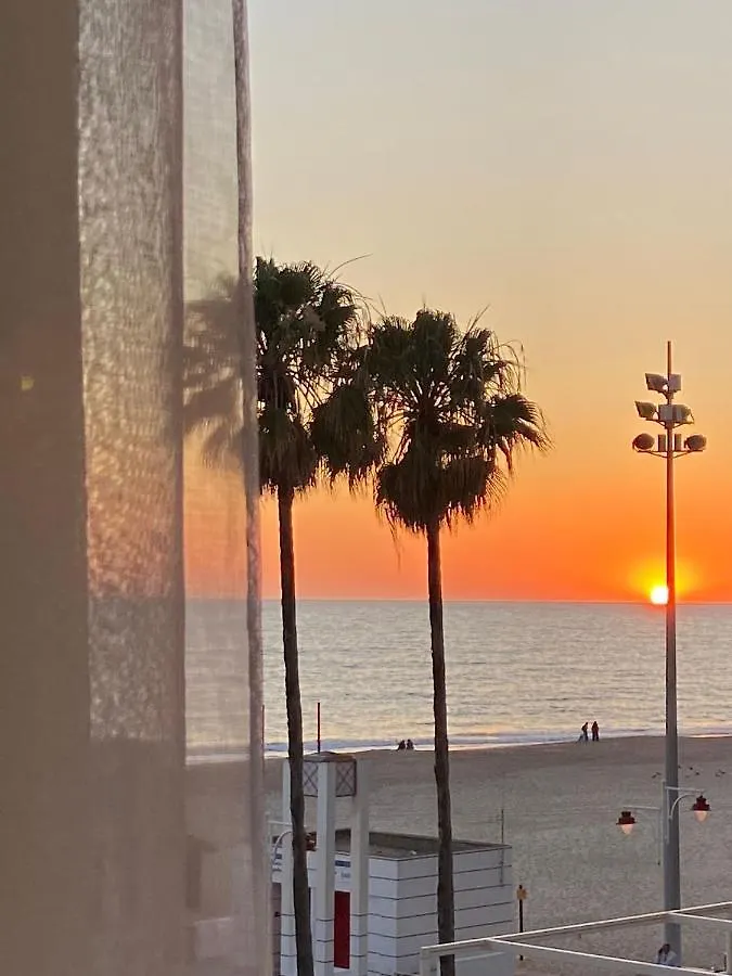 Apartamento Reformado Con Vistas Al Mar Cadiz